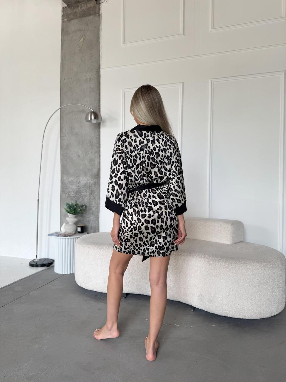 Халат-кимоно женский Julia шелковый S Белый/Леопардовый (27565646) - фото 3 Халат-кимоно женский Julia шелковый S Белый/Леопардовый (27565646) - фото 3