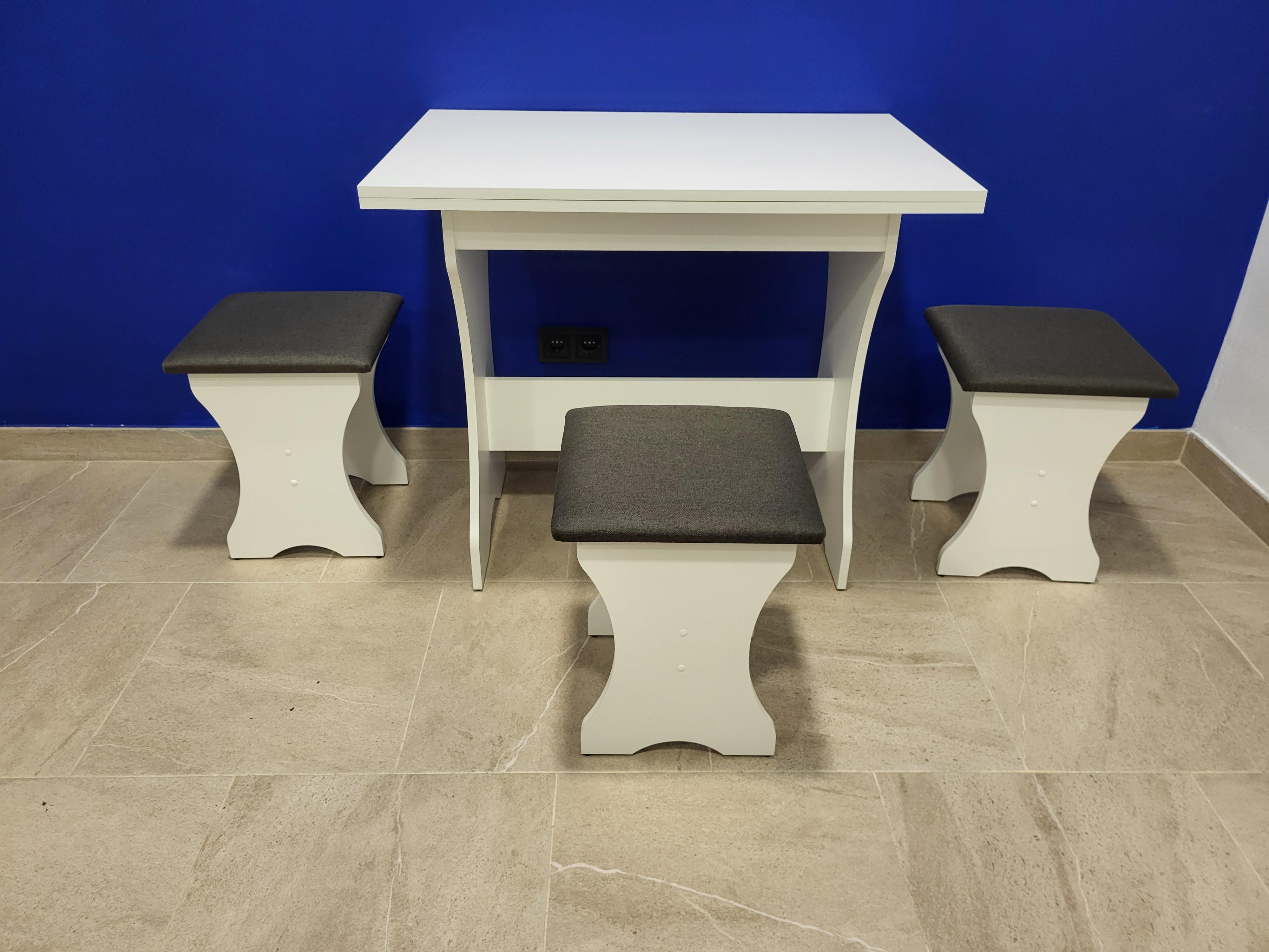 Стіл розкладний та 3 табурети Сімейний Білий/Мальмо (STTT-B-M)