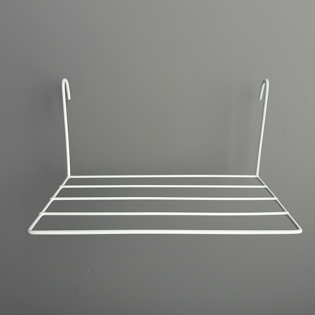 Полка металлическая навесная универсальная для мудборда/сетки/органайзера 22х10 см Белый (88372м)