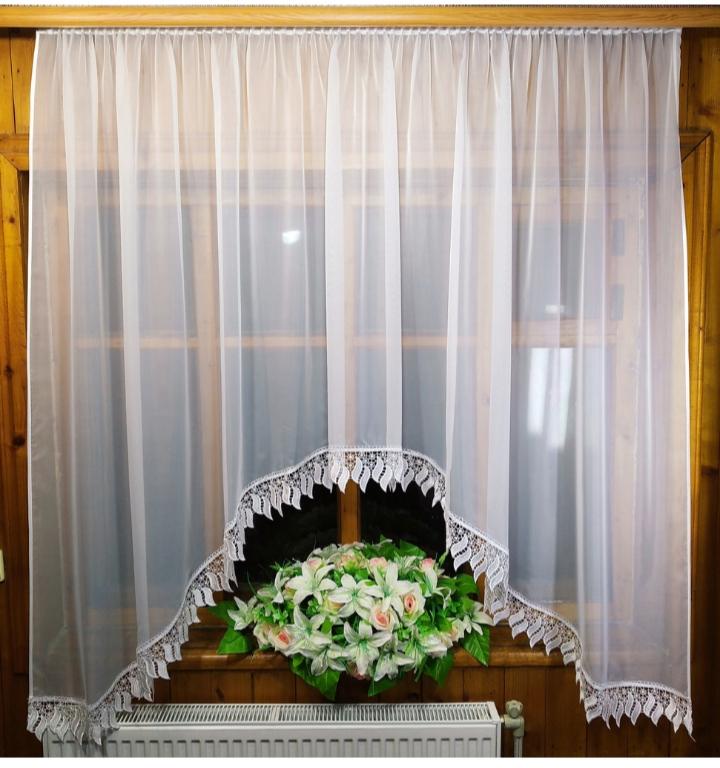 Занавеска короткая готовая арка Летиция кружево листочек Белый