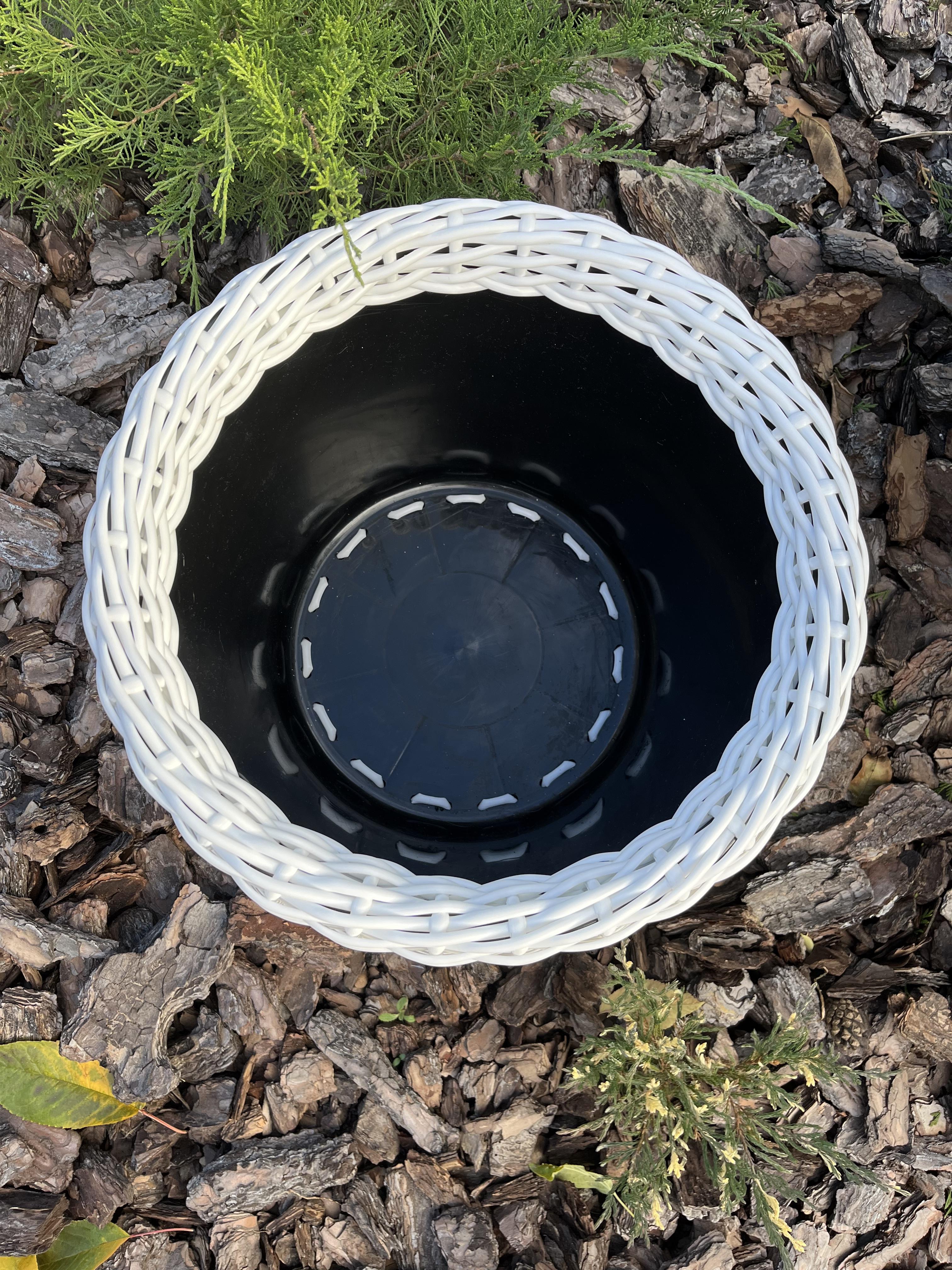 Кашпо для квітів зі штучного ротанга 20 л Білий (27927850) - фото 3 Кашпо для квітів зі штучного ротанга 20 л Білий (27927850) - фото 3