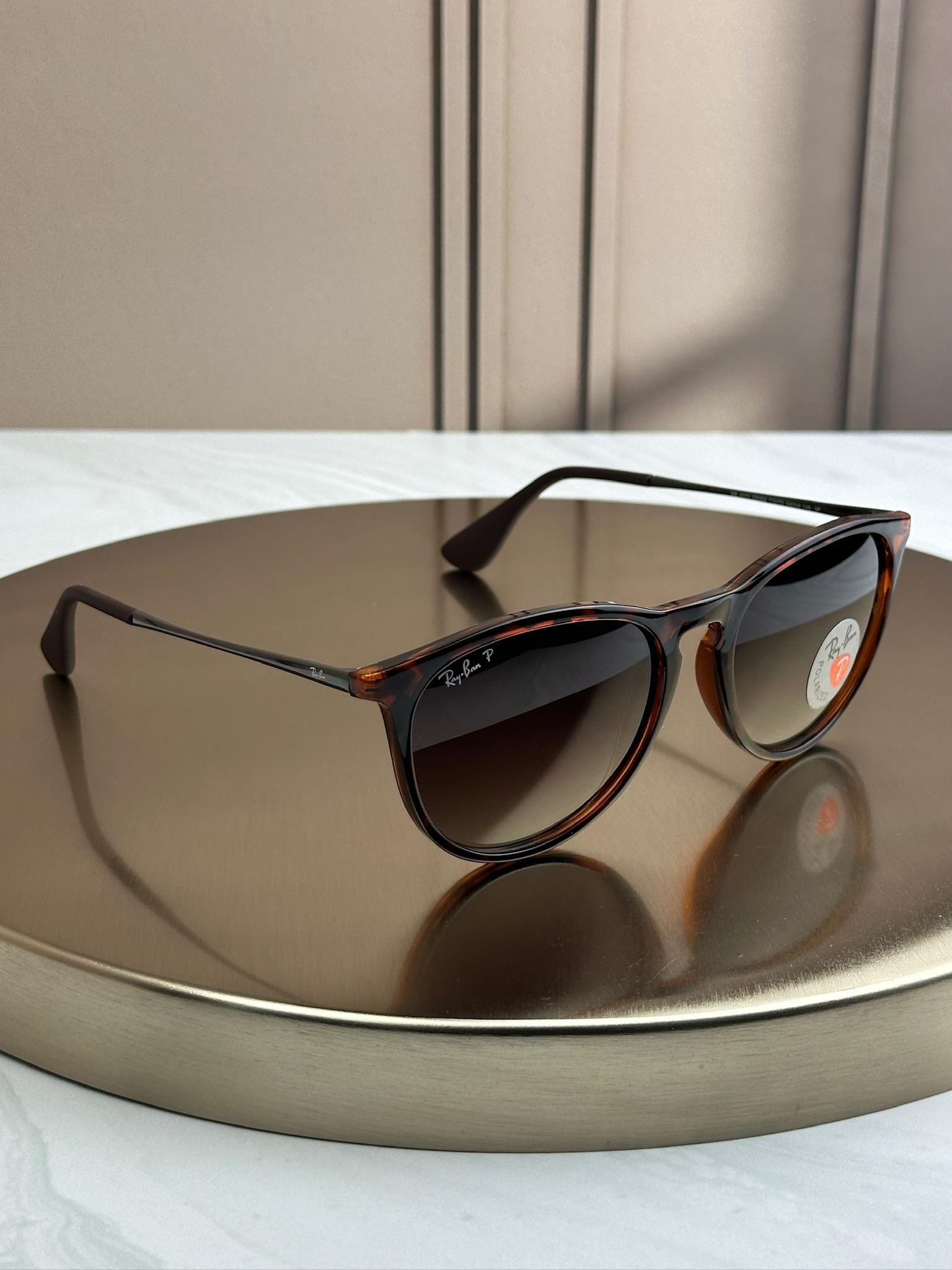 Солнцезащитные очки RAY-BAN Erika RB4171 Гавана коричневая градиентная линза поляризованные круглые женские