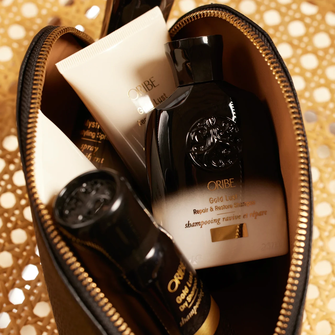 Шампунь ORIBE Gold Lust Repair & Restore Shampoo 75 мл (2456280106) - фото 4 Шампунь ORIBE Gold Lust Repair & Restore Shampoo 75 мл (2456280106) - фото 4