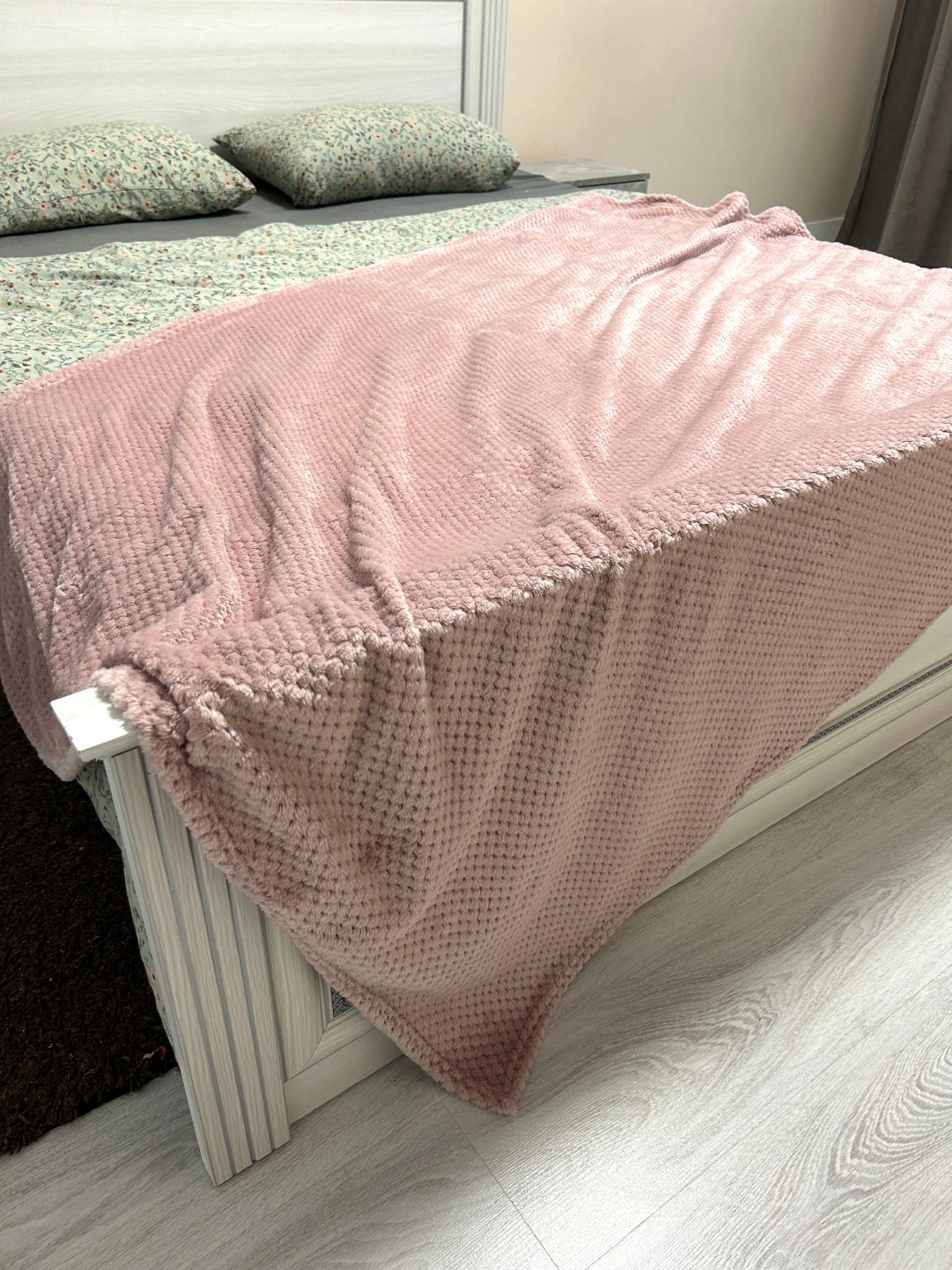 Плед бамбуковый Однотонное наслаждение 145х210 см Розовый (B-7120/4) - фото 1 Плед бамбуковый Однотонное наслаждение 145х210 см Розовый (B-7120/4) - фото 1