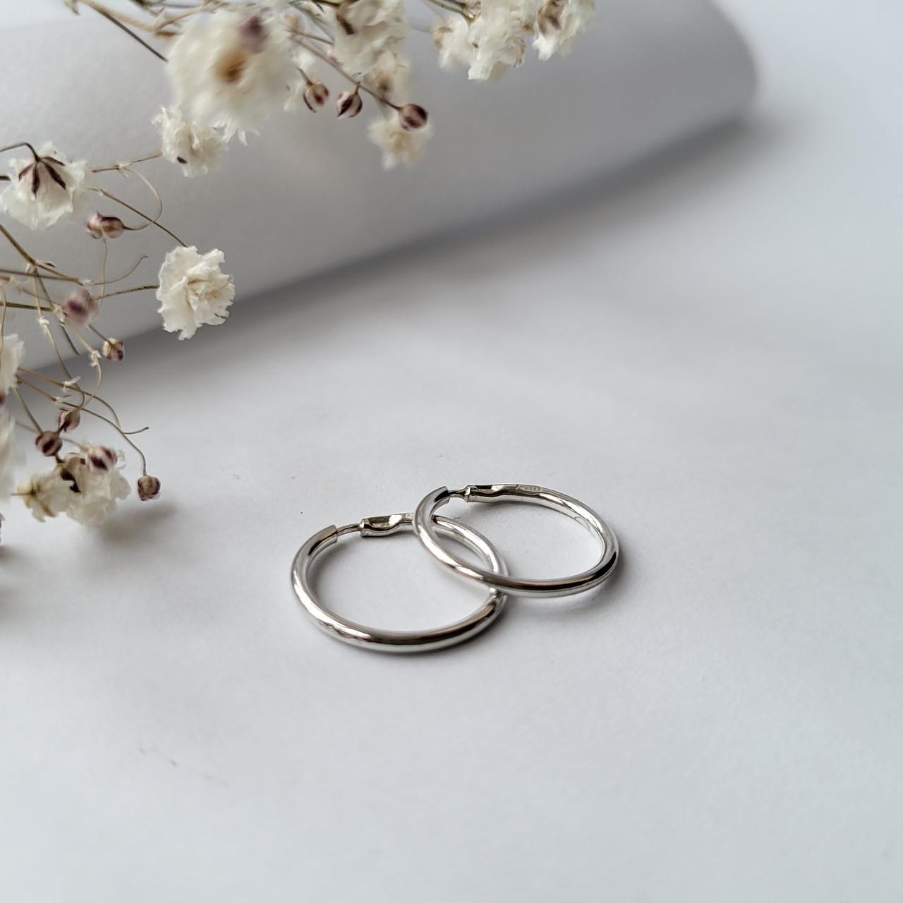 Сережка-кольцо из серебра 15 мм 925 проба 0,60 г (2105)