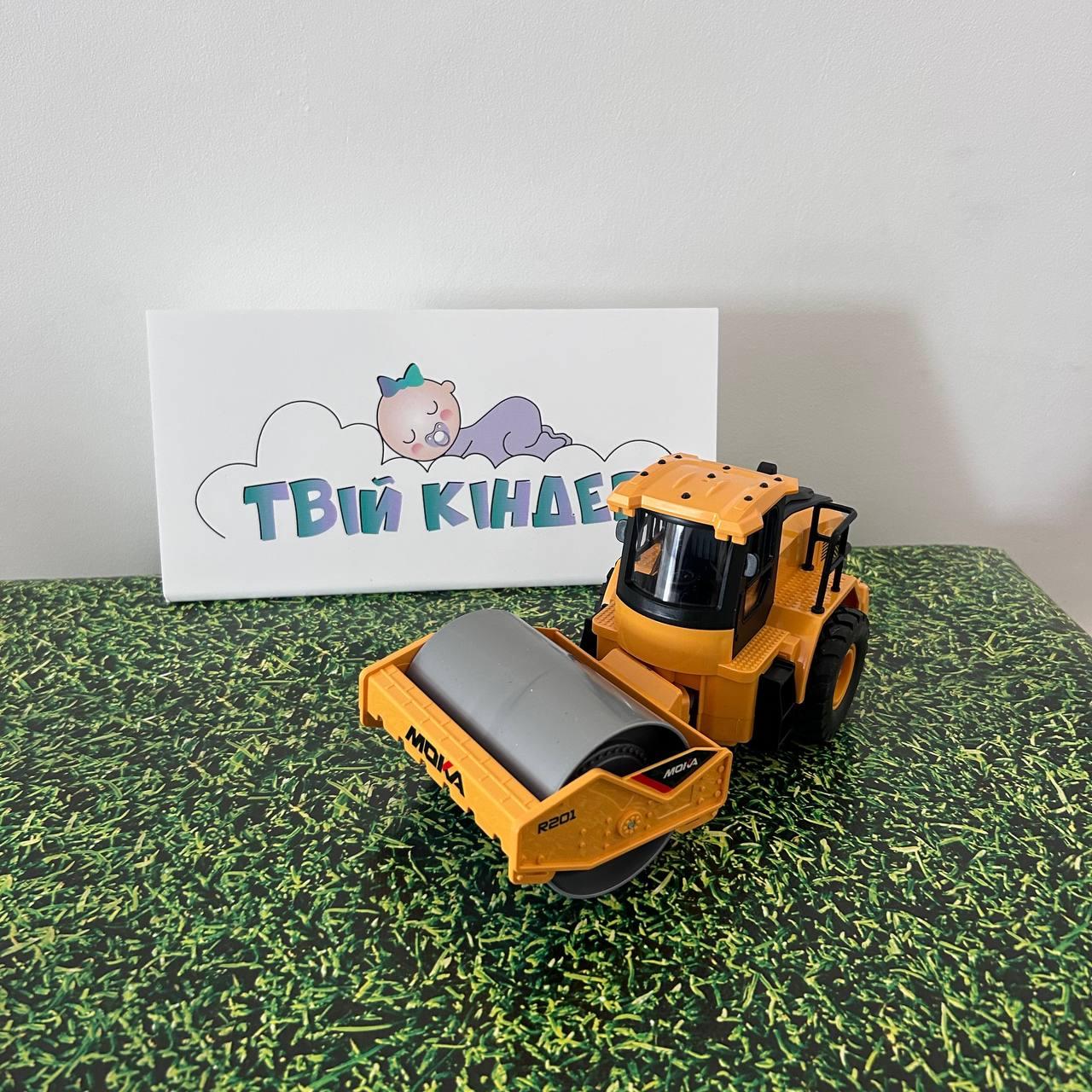 Іграшка дитяча Moka 2136 Каток на радіокеруванні акумуляторний (2590263622) - фото 7 Іграшка дитяча Moka 2136 Каток на радіокеруванні акумуляторний (2590263622) - фото 7