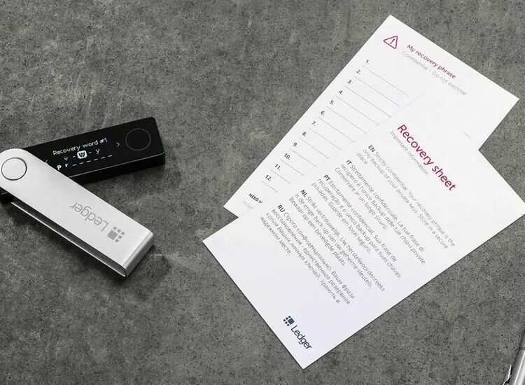 Криптовалютный кошелек Ledger Nano X - фото 6 Криптовалютный кошелек Ledger Nano X - фото 6