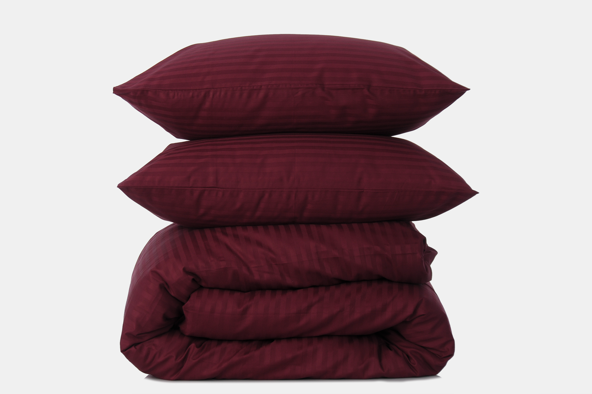 Комплект постельного белья семейный Amore bordo1652 страйп-сатин Бордовый (KPB-As-STLux-bordo1652 50x70_) - фото 1 Комплект постельного белья семейный Amore bordo1652 страйп-сатин Бордовый (KPB-As-STLux-bordo1652 50x70_) - фото 1