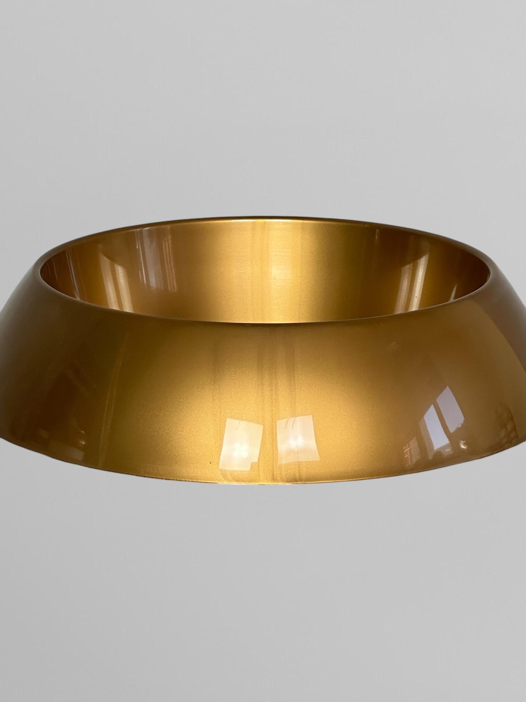 Горшок для цветов Бонсайница 2,5 л Золотой (Г03101) - фото 3 Горшок для цветов Бонсайница 2,5 л Золотой (Г03101) - фото 3