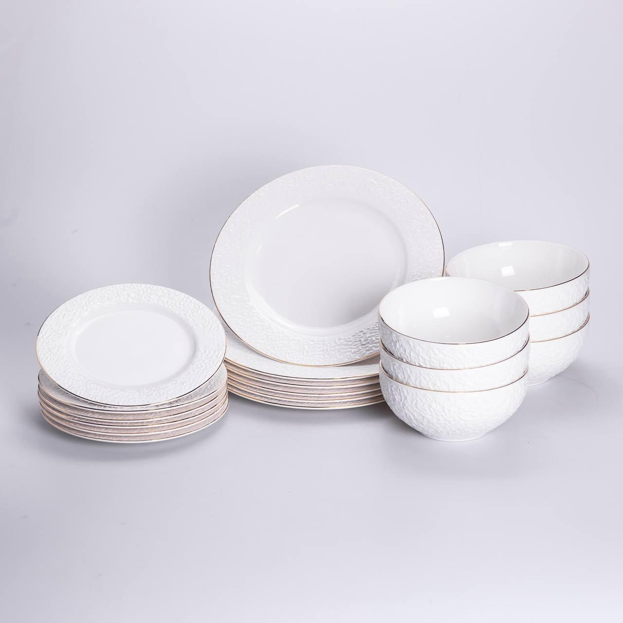 Столовий сервіз YIWU HP-19-42 порцеляна 18 предметів 6 персон Білий (HP-19-42)