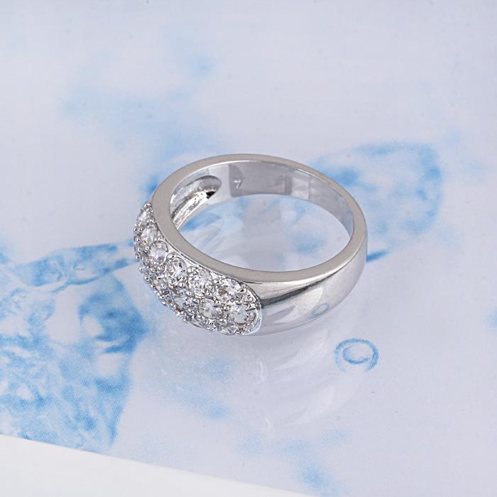 Кольцо с цирконами X10747 Italina р. 16,5 Белый Кольцо с цирконами X10747 Italina р. 16,5 Белый