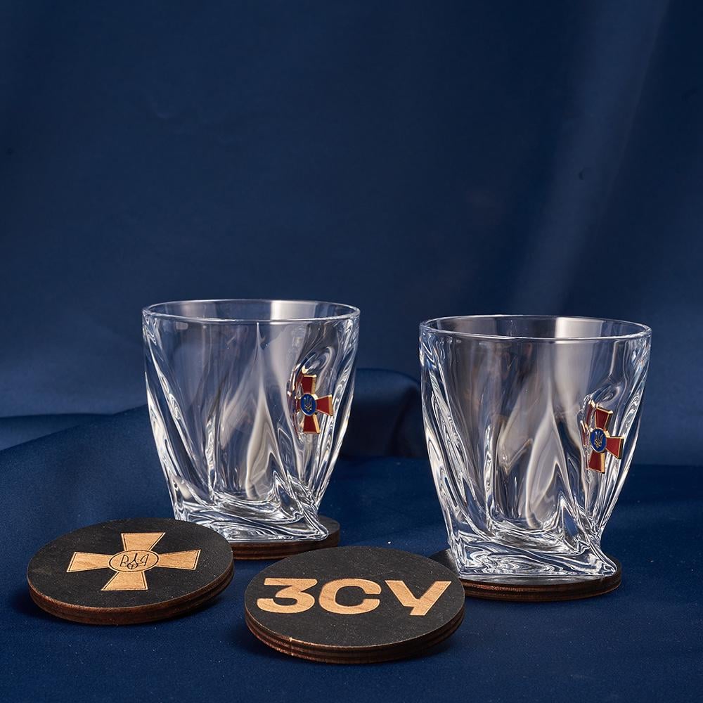 Подарочный набор рюмок с шевроном ВСУ большой (28420963) - фото 6 Подарочный набор рюмок с шевроном ВСУ большой (28420963) - фото 6