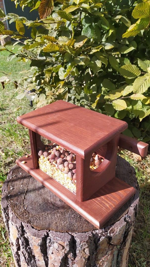Кормушка для белок Отель из дерева 35х20х16 см Красный - фото 5 Кормушка для белок Отель из дерева 35х20х16 см Красный - фото 5