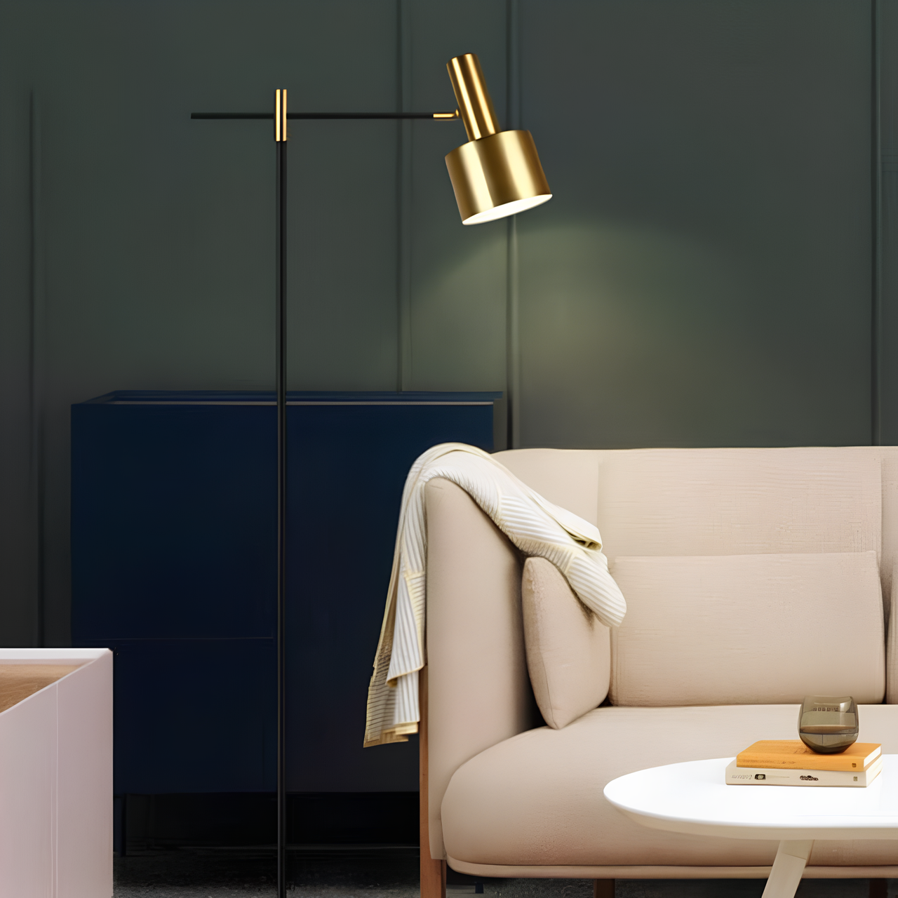 Торшер Svet з поворотним плафоном з металу під лампу Е27 Чорний/Золотий (SWT-3055 BK+GD) - фото 5 Торшер Svet з поворотним плафоном з металу під лампу Е27 Чорний/Золотий (SWT-3055 BK+GD) - фото 5