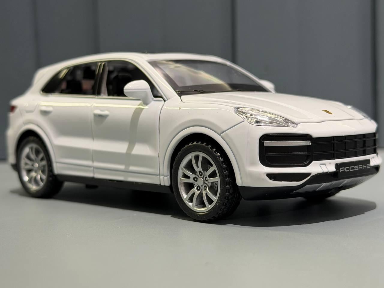 Машина Автомир Porsche Cayenne инерционная металл 15 см 1:32 Белый (AP-1739)