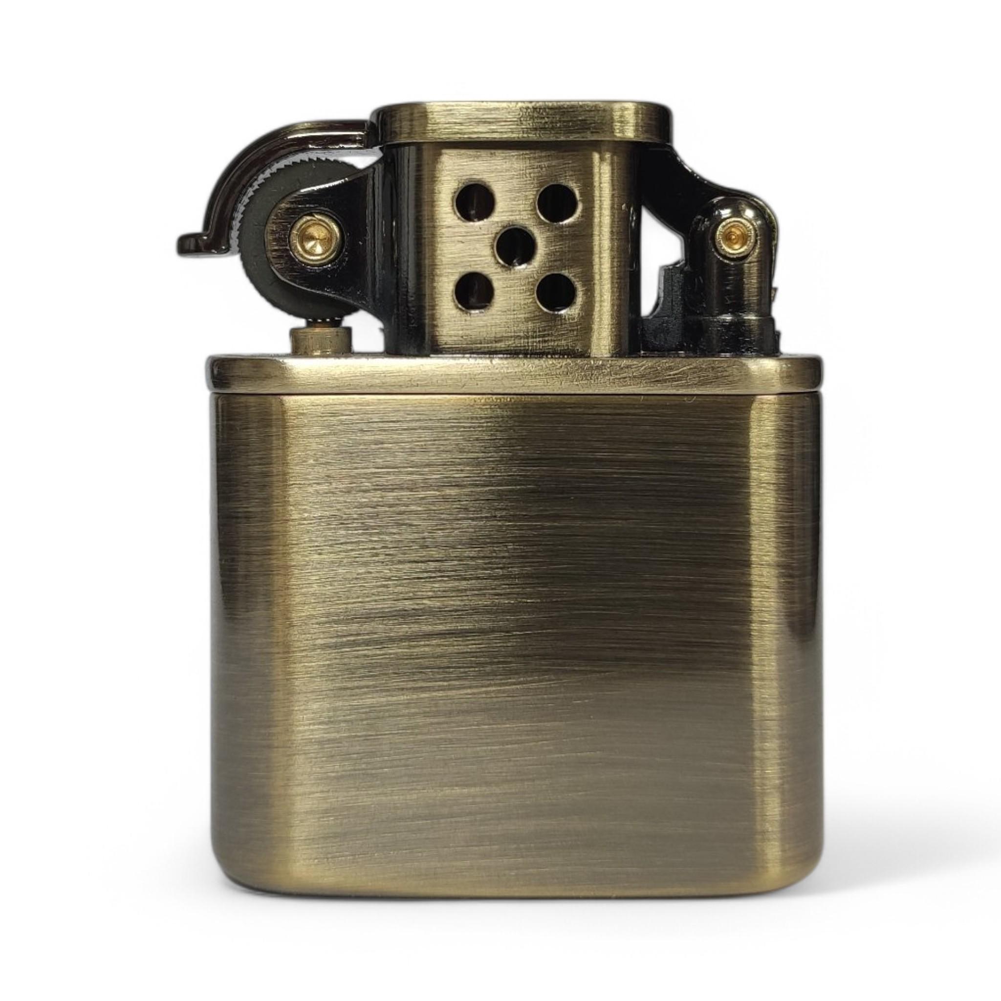 銀盃 ᐉ Зажигалка бензиновая Zorro Z506 Brass в подарочной упаковке