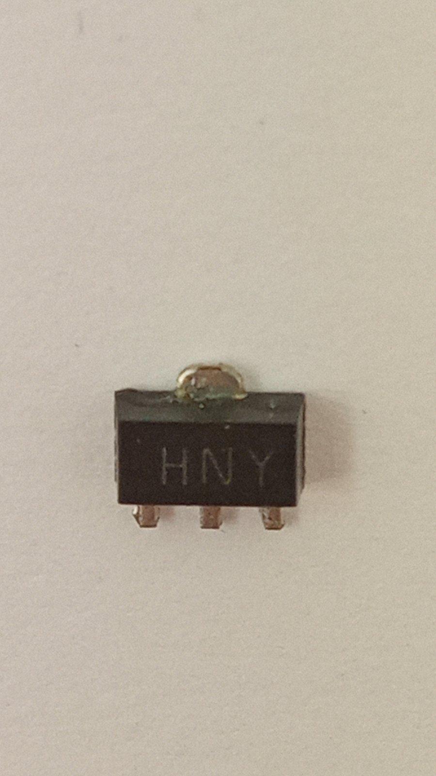Транзистор 2SA1213 pnp 50V 2A 0.5W sot-89 (21719)