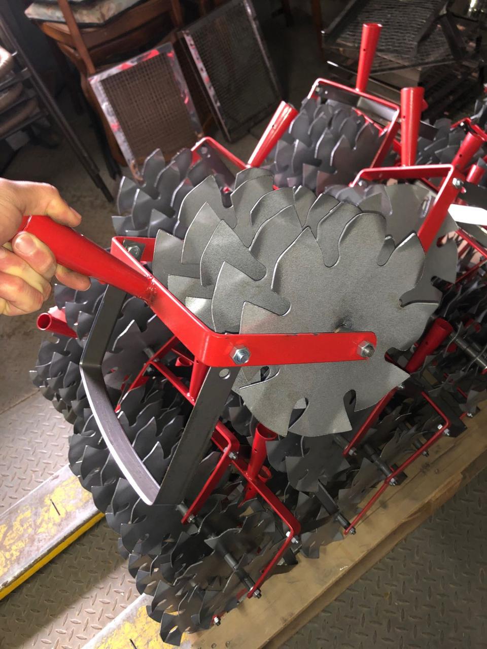 Культиватор стальной ручной на 5 звездочек с шириной захвата 25 см (83355) - фото 5 Культиватор стальной ручной на 5 звездочек с шириной захвата 25 см (83355) - фото 5