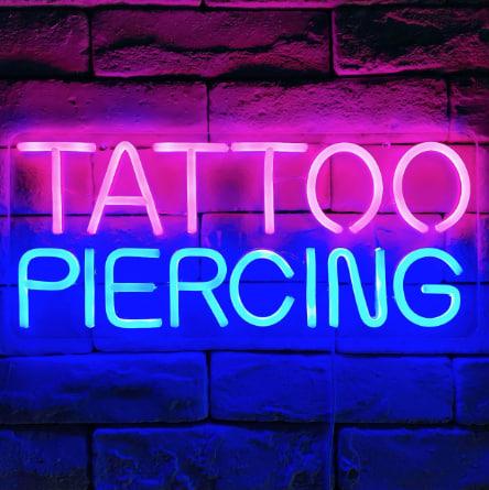 Вывеска неоновая LED Tattoo Piercingg для тату/пирсинг салона 40x17,5 см