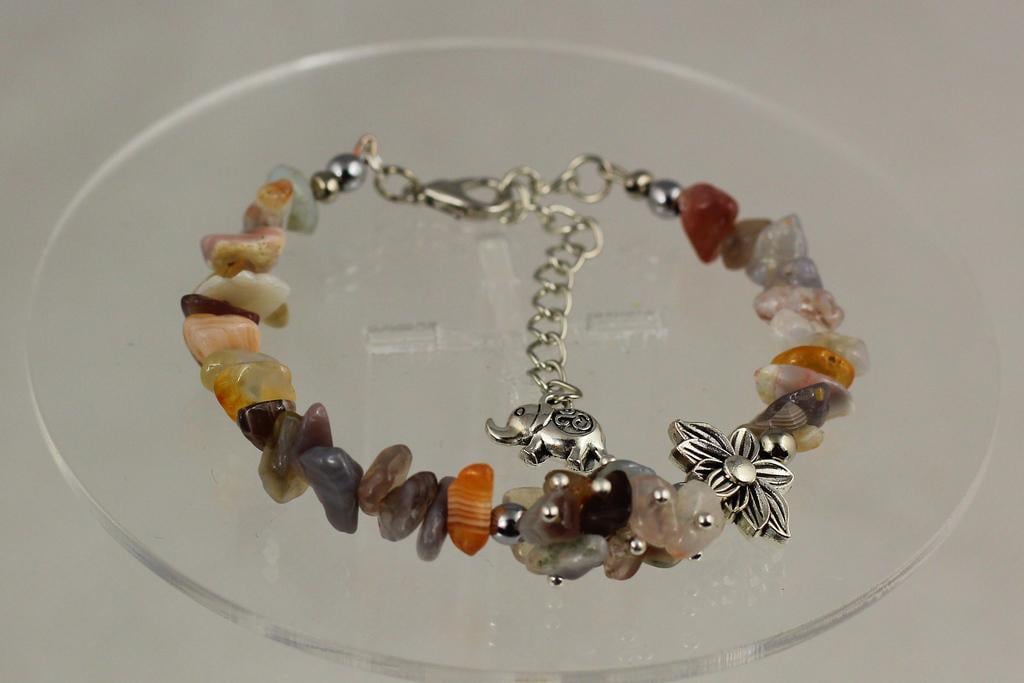 Браслет жорсткий Ботсвана гроно з лотосом з агату 17 см 10 мм Сріблястий (32520633)