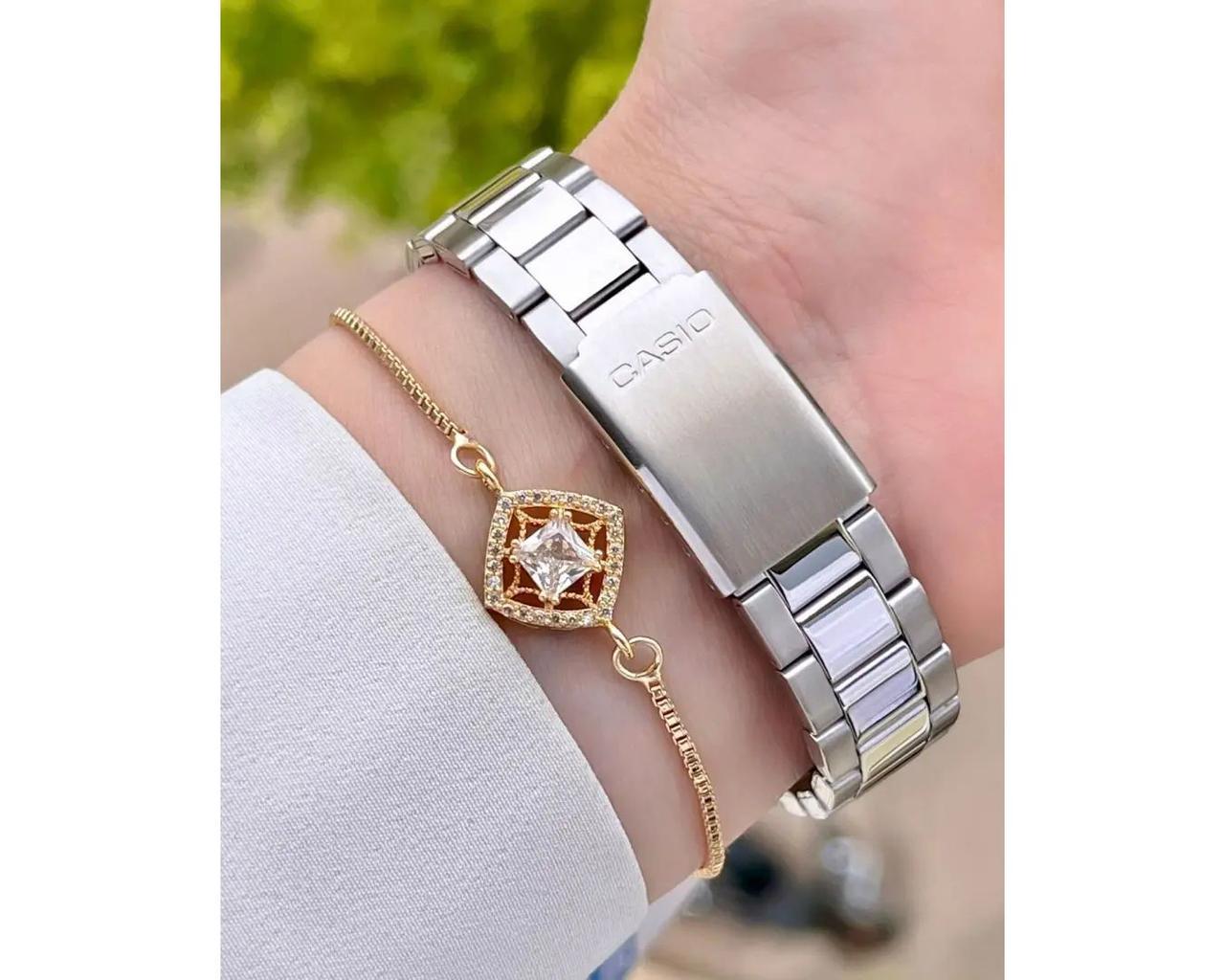 Наручний годинник жіночий Casio LTP-1302D-1A2VDF d 30 мм Срібний/Чорний (2535522995) - фото 7 Наручний годинник жіночий Casio LTP-1302D-1A2VDF d 30 мм Срібний/Чорний (2535522995) - фото 7