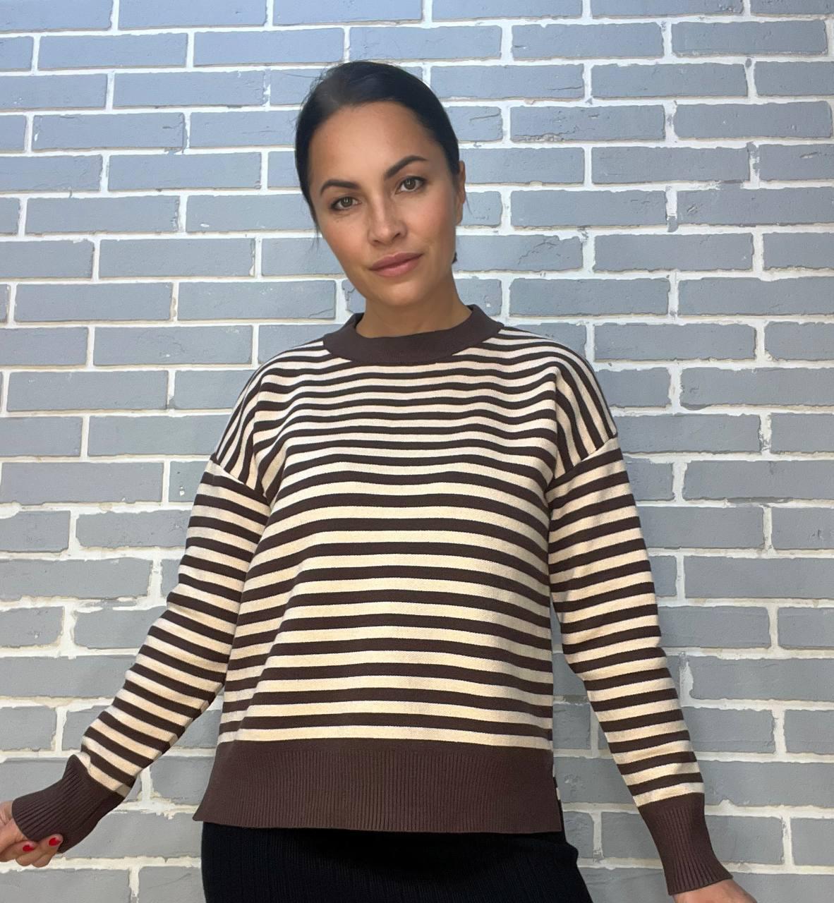 Светр жіночий ACCORDDREAM 9880 смуга оверсайз розрізи по боках р. 44-48 Коричневий (3023)