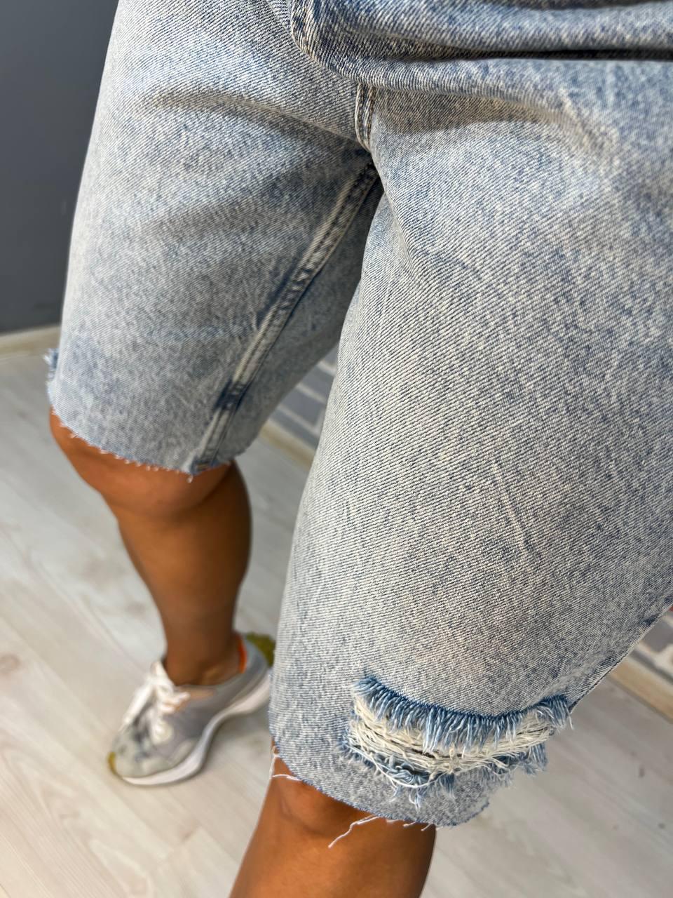 Шорты женские джинсовые Women Denim 2038-977 бермуды рваные длина до колен р. 36 Голубой (2439) - фото 5 Шорты женские джинсовые Women Denim 2038-977 бермуды рваные длина до колен р. 36 Голубой (2439) - фото 5