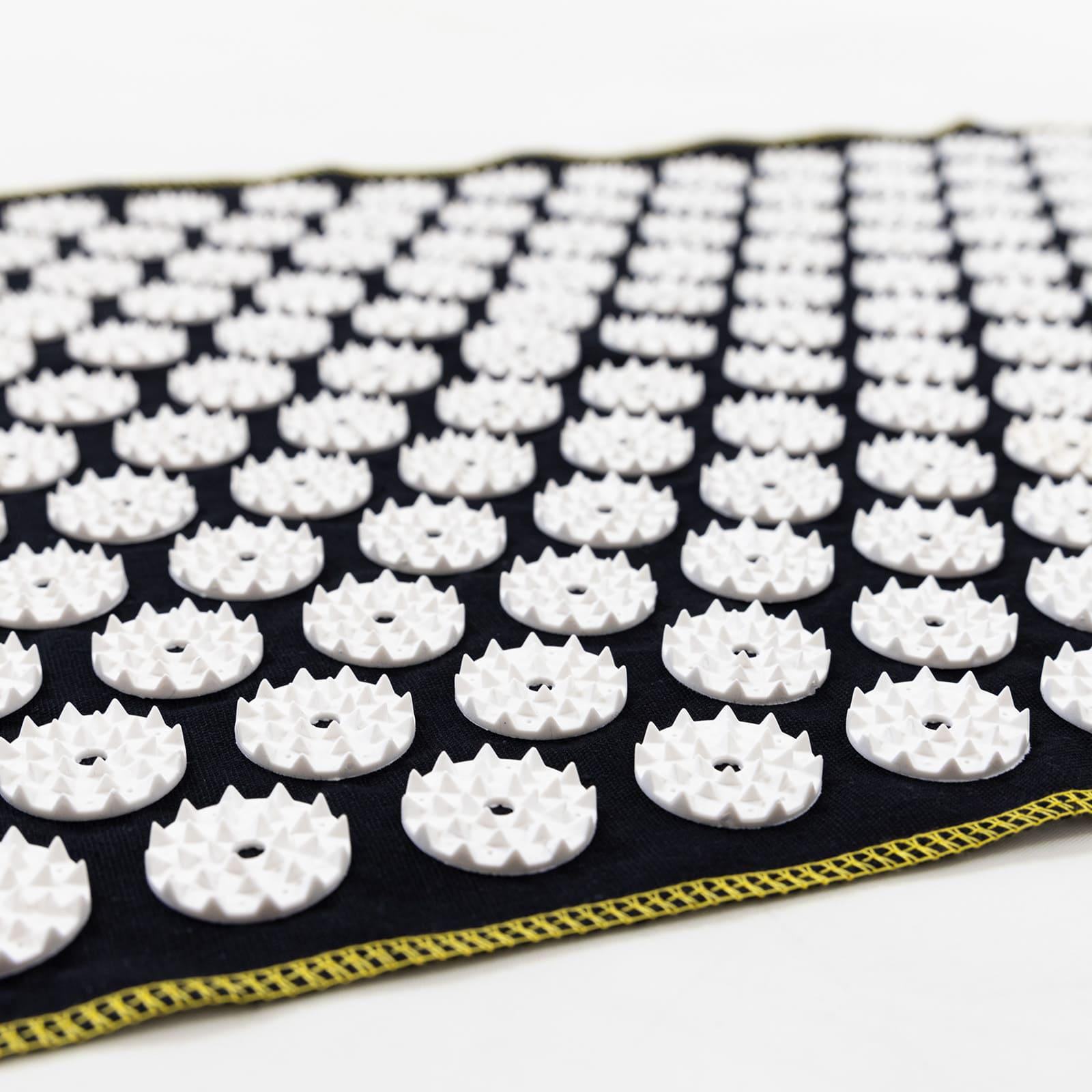 Масажний килимок Аплікатор Кузнєцова і валик масажер для спини/шиї/ніг/стоп/голови/тіла OSPORT Чорно-білий (n-0142) - фото 10