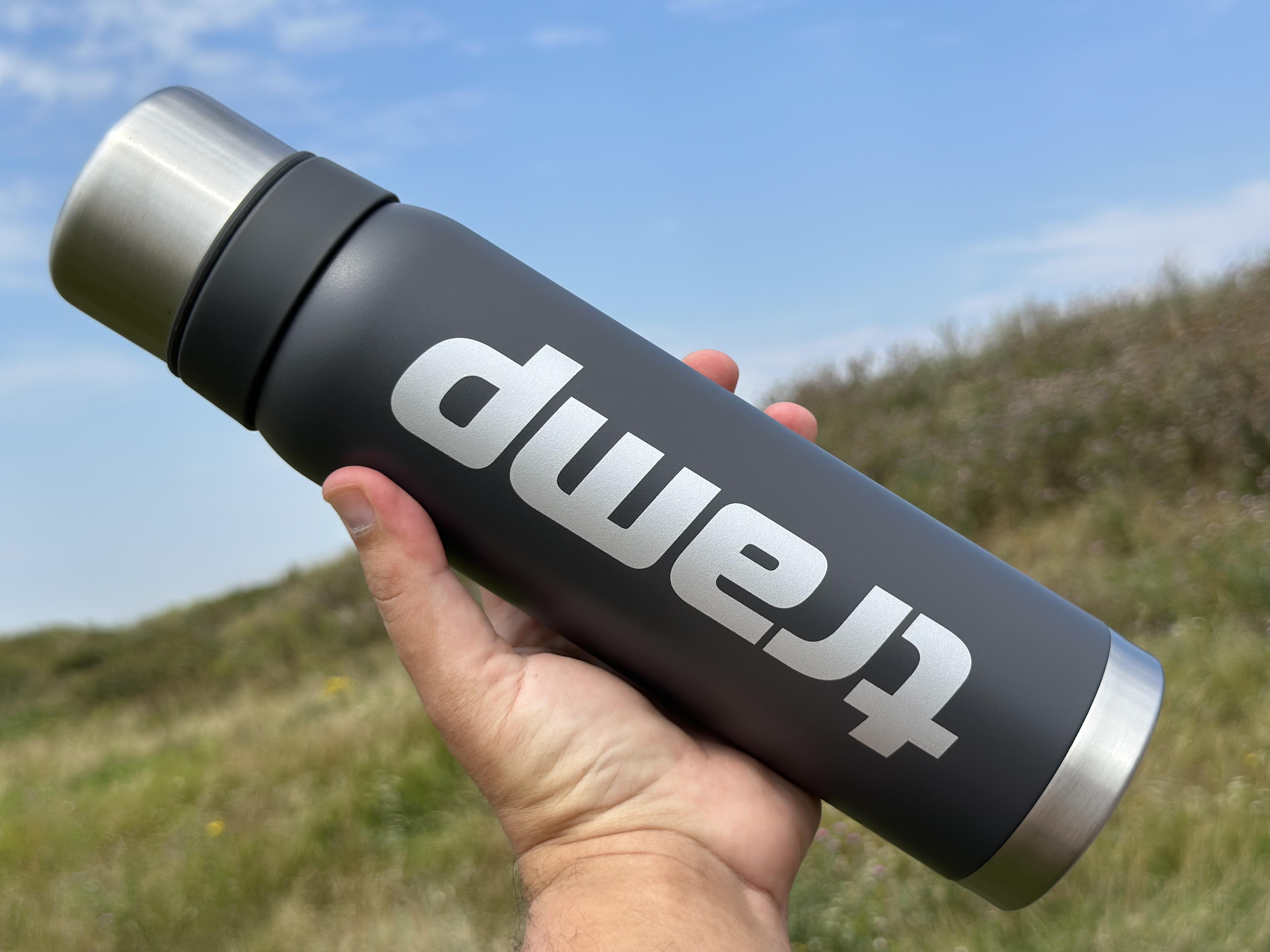 Термос для напитков Tramp expeditio с нержавейки держит 24 ч. 0,9 л (UTRC-027-grey) - фото 5 Термос для напитков Tramp expeditio с нержавейки держит 24 ч. 0,9 л (UTRC-027-grey) - фото 5