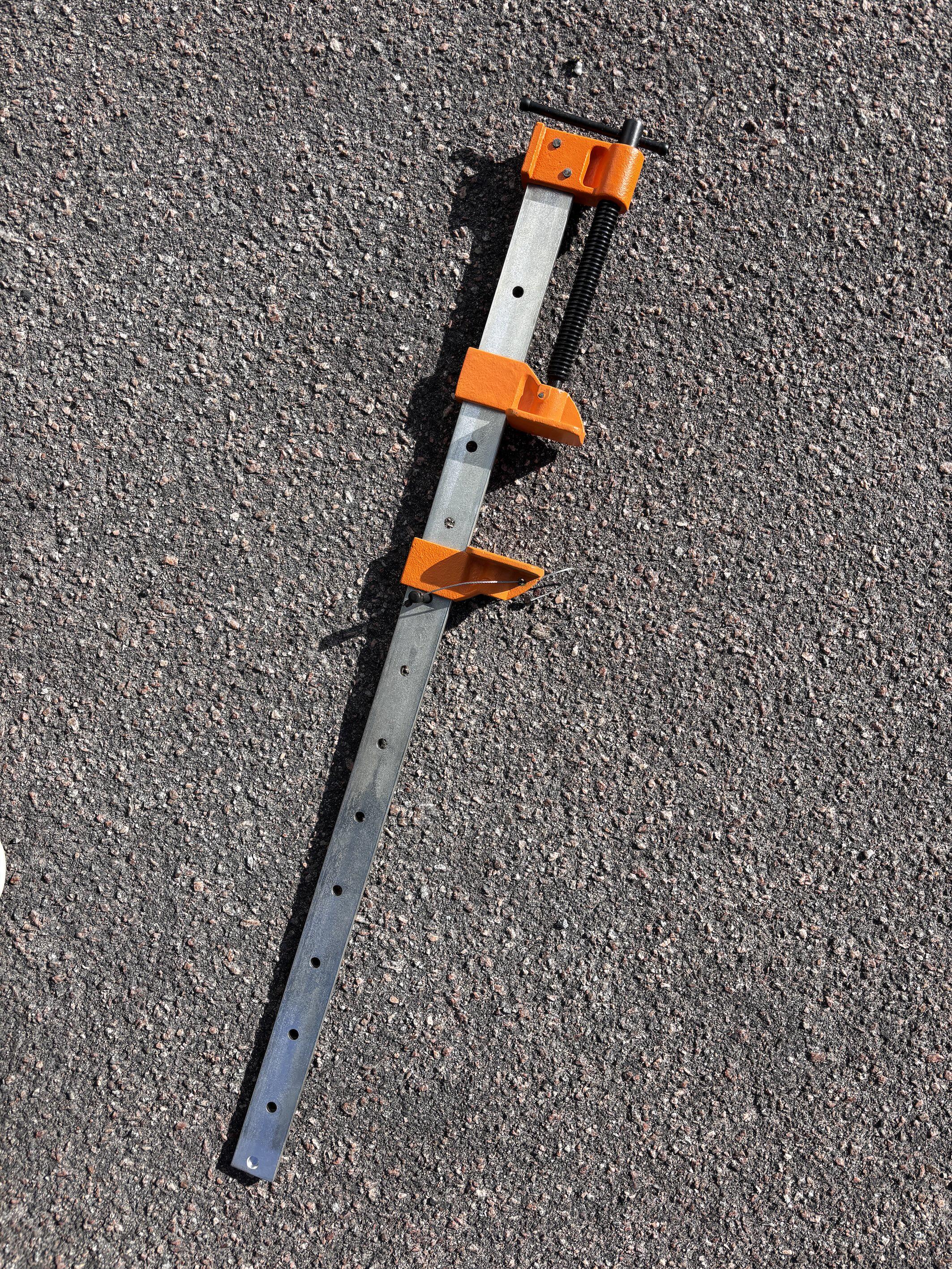 Струбцина рейкова DMT вайма столярна 600 мм - фото 8 Струбцина рейкова DMT вайма столярна 600 мм - фото 8