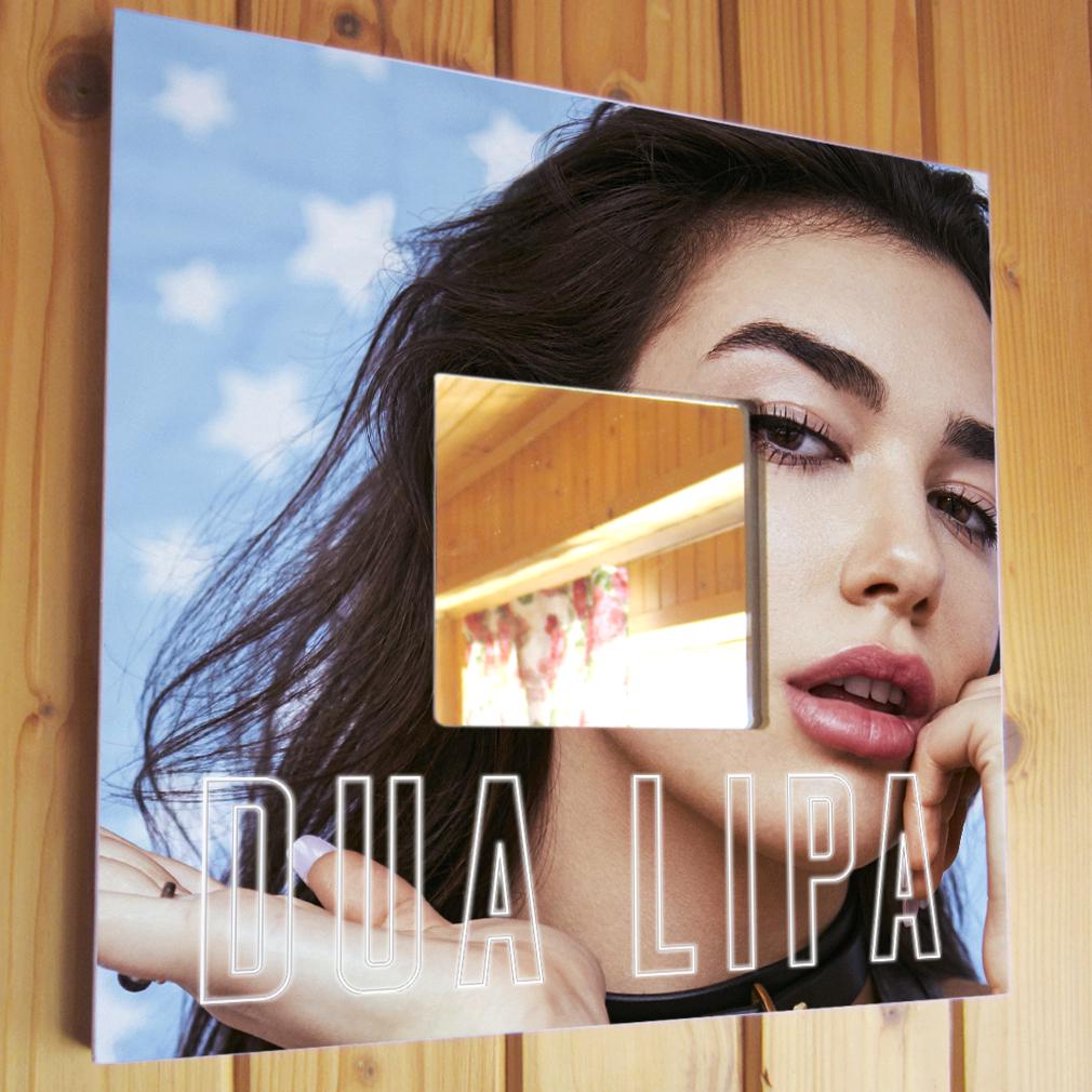 Зеркало декоративное Певица Dua Lipa 260х260 мм (M04367)