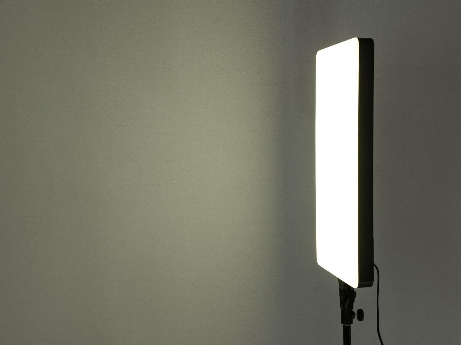 Прямоугольная лампа с пультом без штатива 220В (SL-RL-24) - фото 2 Прямоугольная лампа с пультом без штатива 220В (SL-RL-24) - фото 2