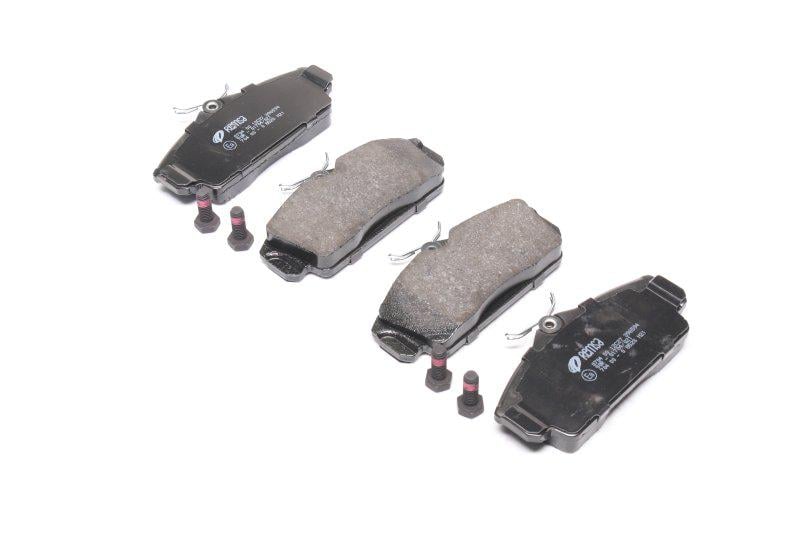 Тормозные колодки дисковые передние Nissan Almera Remsa 0704 00 (0704.00 Remsa)