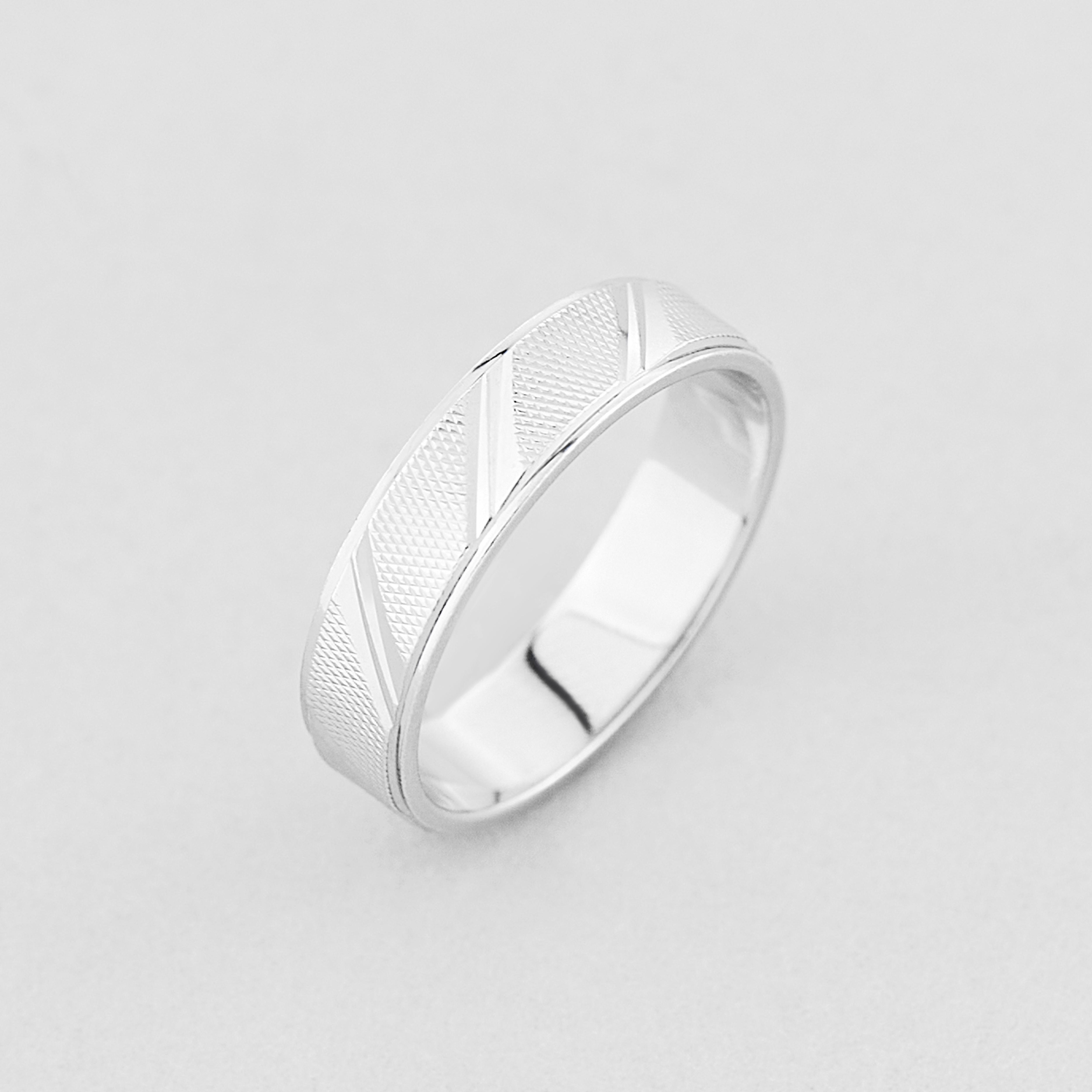 Серебряное кольцо Minimal Фаворит р. 15 (ОС-3523-15)