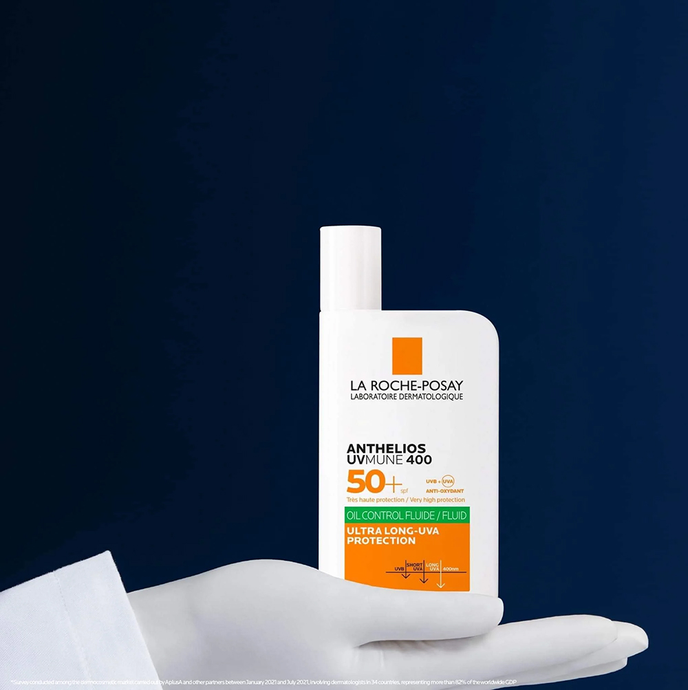 Флюїд сонцезахисний для жирної/чутливої шкіри La Roche-Posay Anthelios UVmune 400 SPF 50+ 50 мл (24972867) - фото 3 Флюїд сонцезахисний для жирної/чутливої шкіри La Roche-Posay Anthelios UVmune 400 SPF 50+ 50 мл (24972867) - фото 3