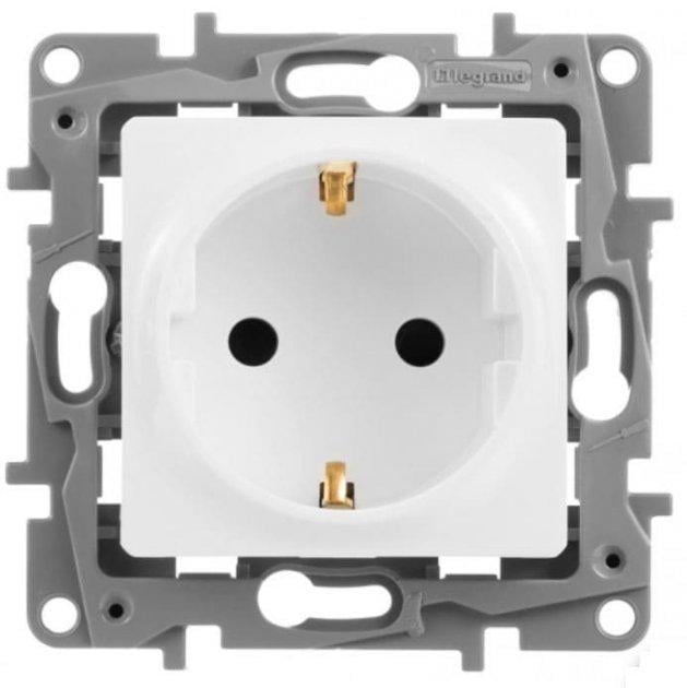 Розетка 220В Legrand 672222 Etika пластиковая с заземлением Schuko без защитной крышки со шторками для врезного монтажа Белый Розетка 220В Legrand 672222 Etika пластиковая с заземлением Schuko без защитной крышки со шторками для врезного монтажа Белый