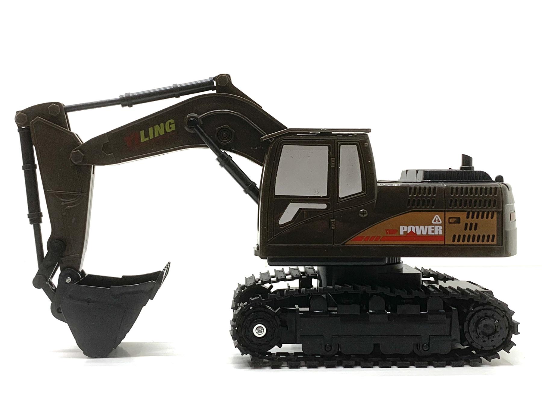 Екскаватор гусеничний A-Toys на радіокеруванні з рухомим ковшем 26 см Чорний (163-E8216A) - фото 2 Екскаватор гусеничний A-Toys на радіокеруванні з рухомим ковшем 26 см Чорний (163-E8216A) - фото 2