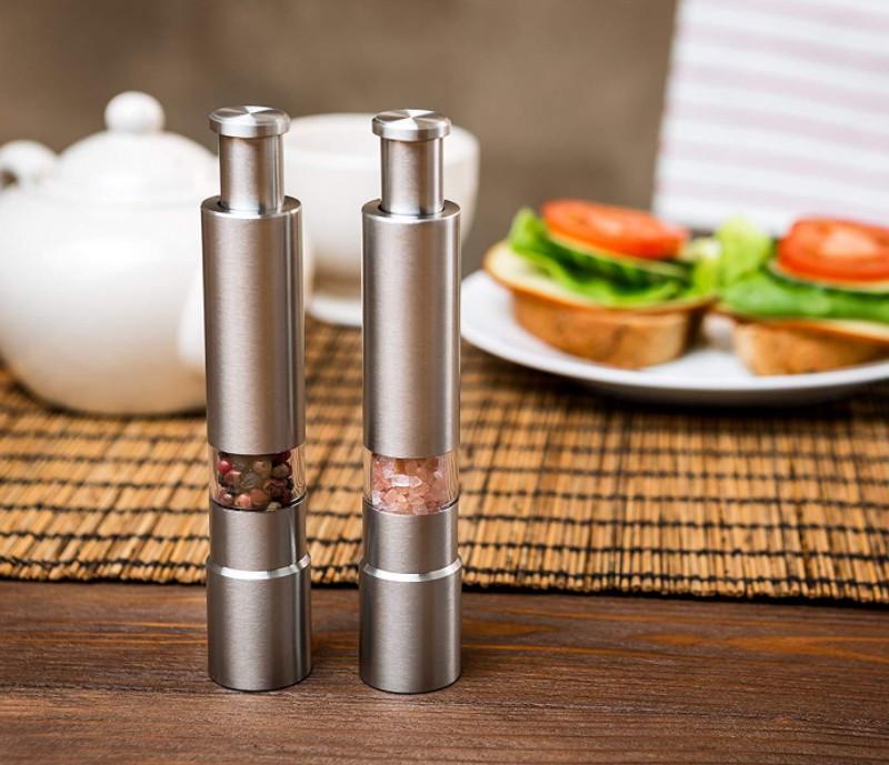 Мельница ручная для соли и перца нержавеющая сталь 15,5 см Серебристый (ОДКХ-903) - фото 2 Мельница ручная для соли и перца нержавеющая сталь 15,5 см Серебристый (ОДКХ-903) - фото 2