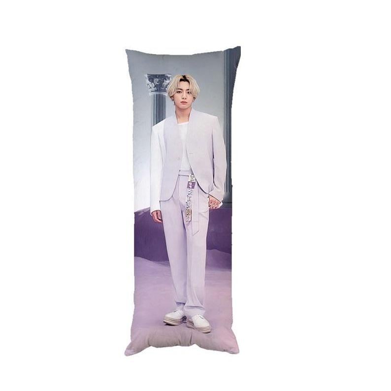 Подушка дакімакура K-pop Те Хен і Чонгук декоративна ростова для обіймання 40x100 см (1699681189)