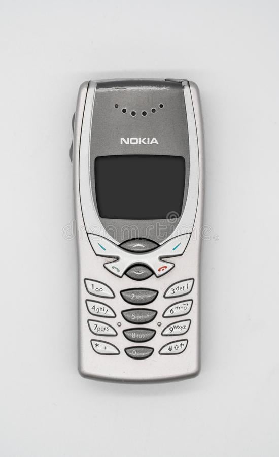 Мобильный телефон Nokia 8250 - фото 1