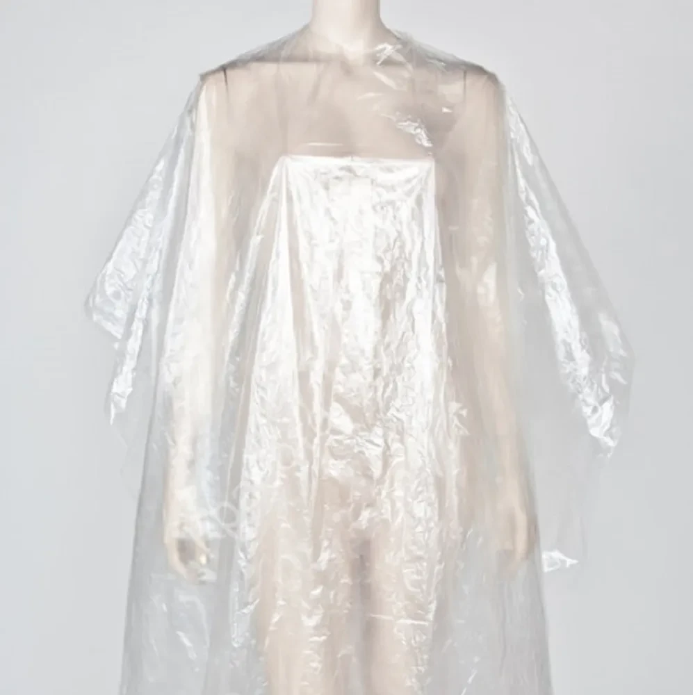 Пеньюар для перукарень Panni Mlada 0,9х1,6 м 100 шт. поліетилен Прозорий (00248)