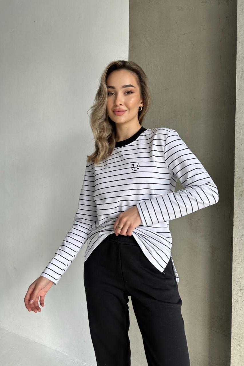 Світшот жіночий М153.2 S Чорно-білий (79-1-60) Світшот жіночий М153.2 S Чорно-білий (79-1-60)