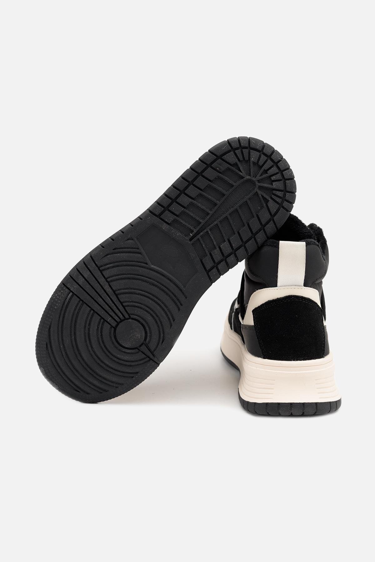 Кеди жіночі на платформі ЦБ-00251128 р. 41 Чорний (SKT000995753) - фото 5 Кеди жіночі на платформі ЦБ-00251128 р. 41 Чорний (SKT000995753) - фото 5