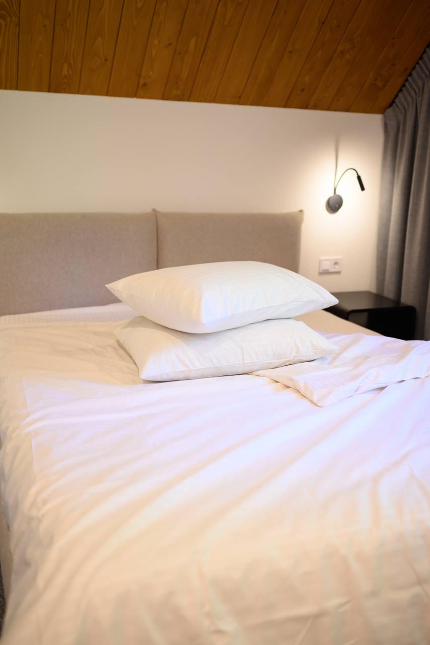 Комплект постільної білизни Signorina Siena зі страйп-сатину сімейний 50х70 см/70х70 см Кремовий (007S) - фото 3