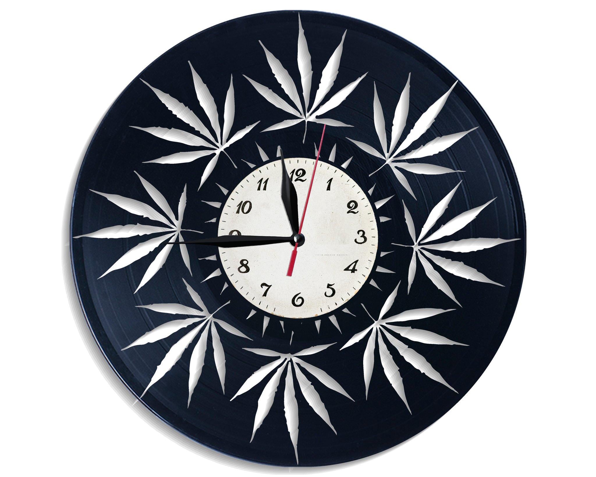 Часы настенные Конопля 2555 из виниловой пластинки