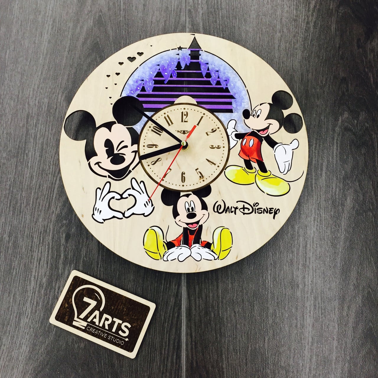 Часы настенные цветные Handmade Уолт Дисней