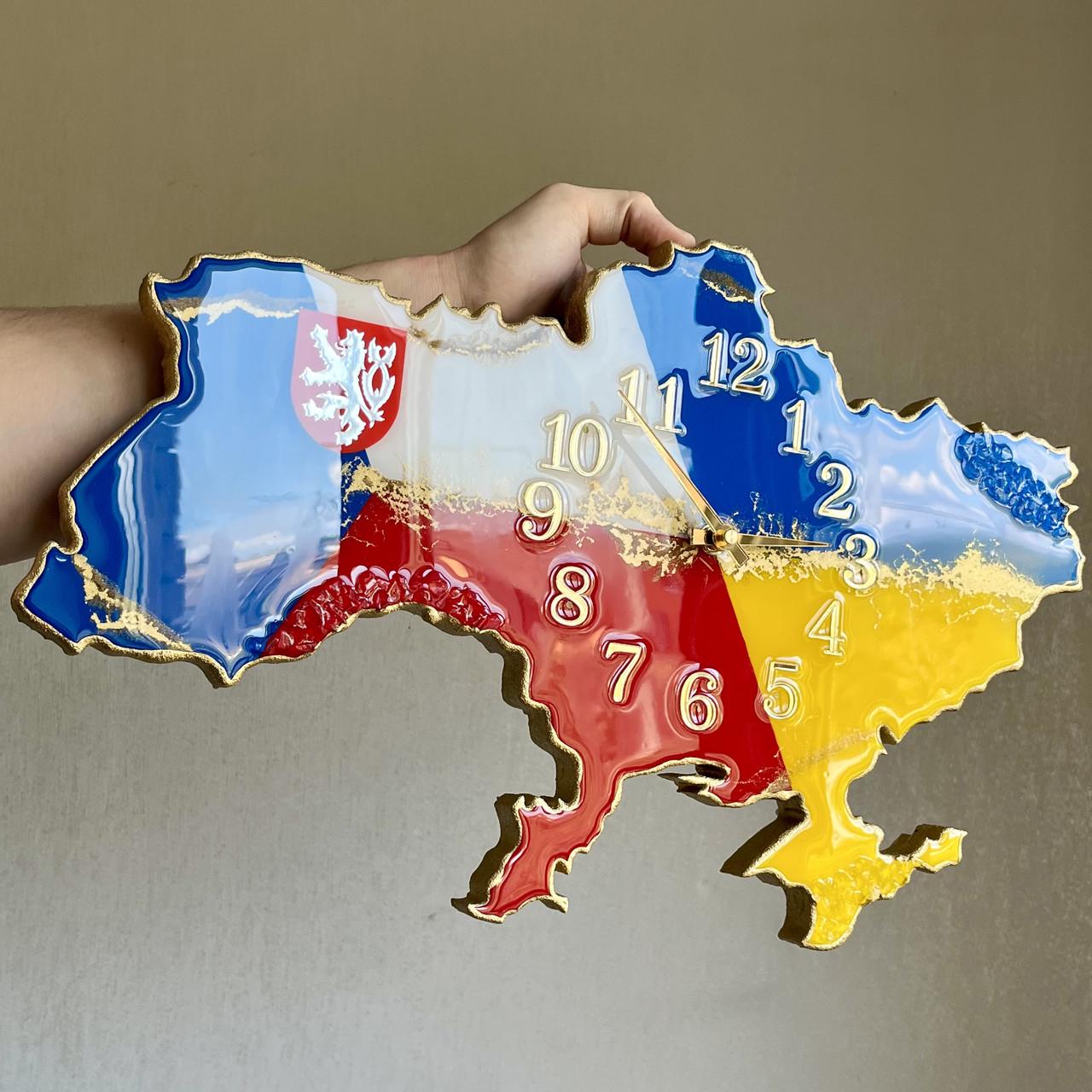 Часы настенные из эпоксидной смолы Карта Украины с Чехией 110х71 см