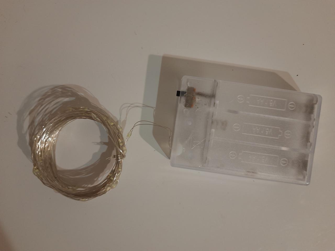 Гирлянда светодиодная новогодняя Роса 50 LED на батарейках 5 м Теплый Белый (150-41-Роса 1977-07) - фото 5 Гирлянда светодиодная новогодняя Роса 50 LED на батарейках 5 м Теплый Белый (150-41-Роса 1977-07) - фото 5