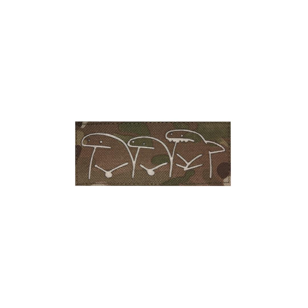 Шеврон на липучке Laser Cut UMT Акула 50х120 мм Белый/Мультикам Шеврон на липучке Laser Cut UMT Акула 50х120 мм Белый/Мультикам
