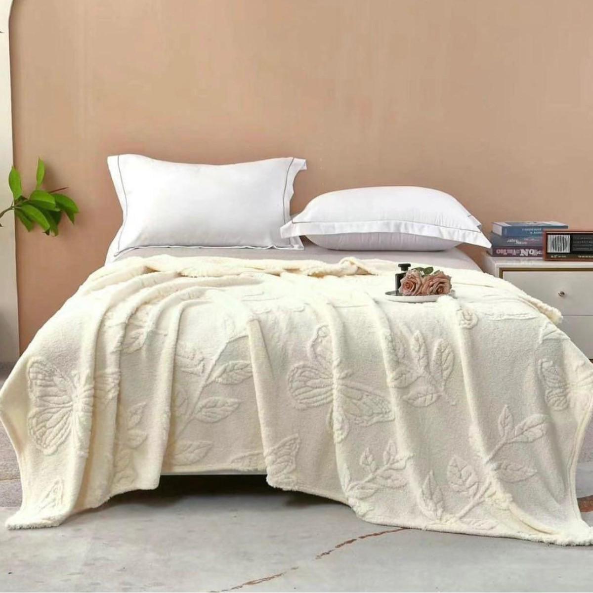 Плед пушистый Koloco Бабочки евро 200х230 см Айвори (39967) Плед пушистый Koloco Бабочки евро 200х230 см Айвори (39967)